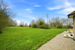 Gardens- click for photo gallery